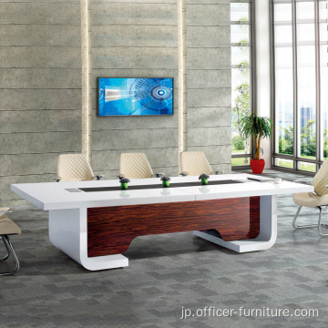 モダンなミニマリストの安定した雰囲気のオフィス会議テーブル